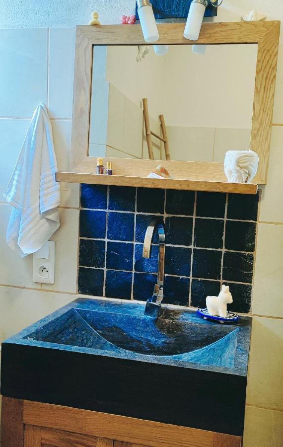 Chambres D'Hotes Dans Mas Avec Jardin En Bord De Riviere Saumane Zewnętrze zdjęcie